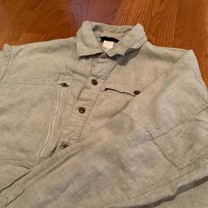 ✨Men’s Patagonia Button Up✨